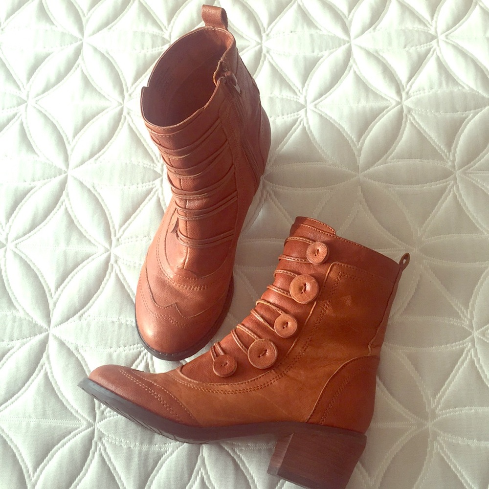 Miz Mooz Megan Steampunk Wingtip Button Boots